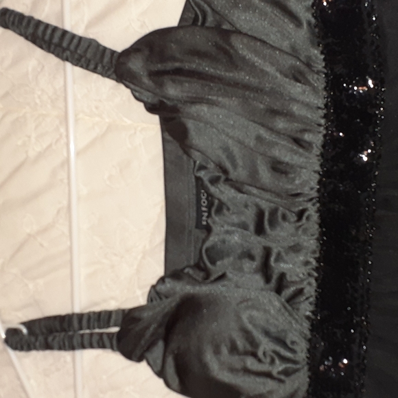 Dress - Picture 2 of 7